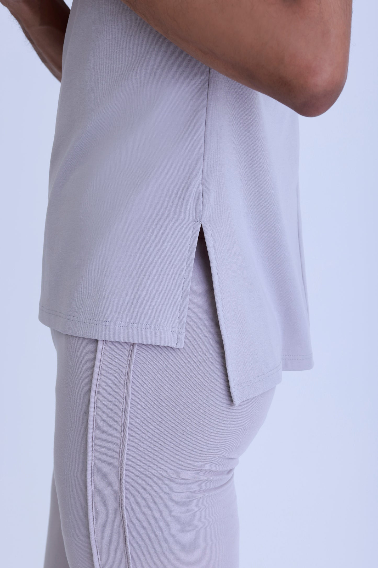 Side Slit T-shirt<br> OFF WHITE